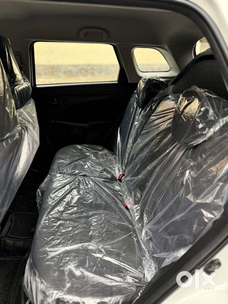 Maruti Suzuki Vitara Brezza 1.5 Vxi, 2025, Cng & Hybrids