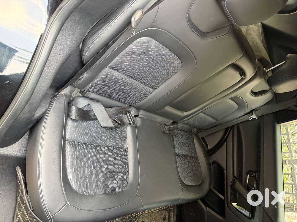 Harrier Xza+ Dark Edition Warranty Remaining