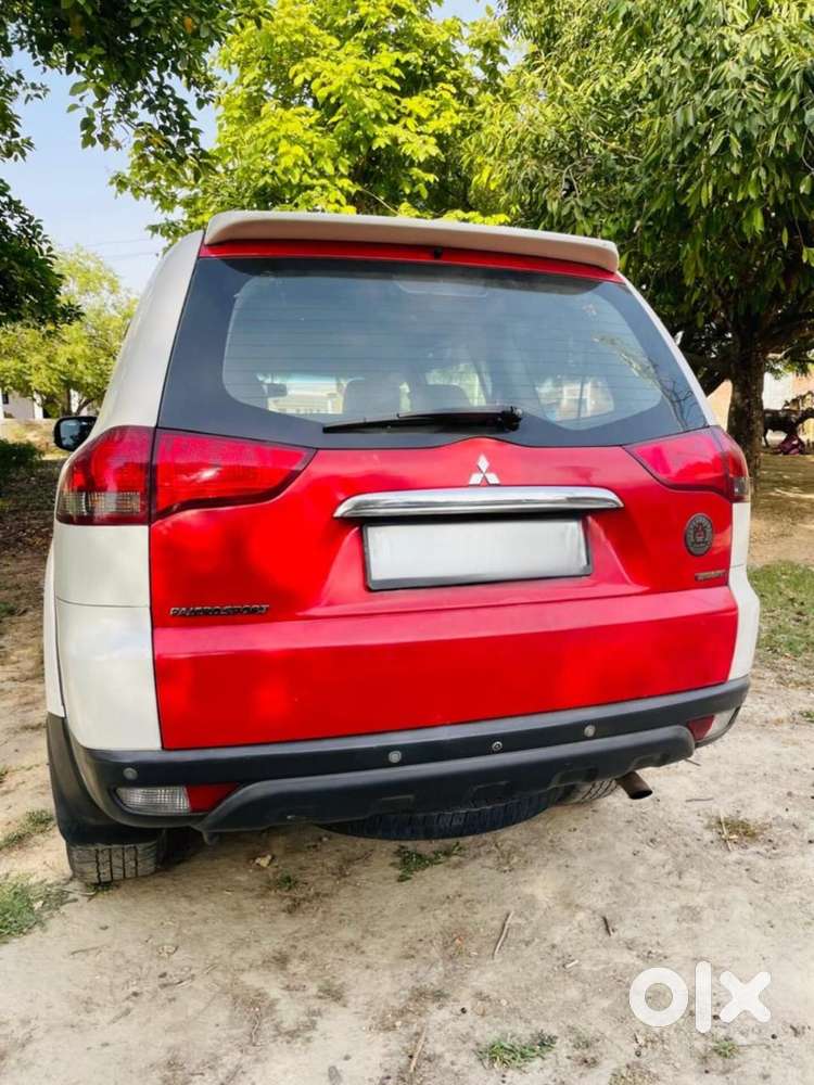 Mitsubishi Pajero Sport 4x4 At, 2015, Petrol