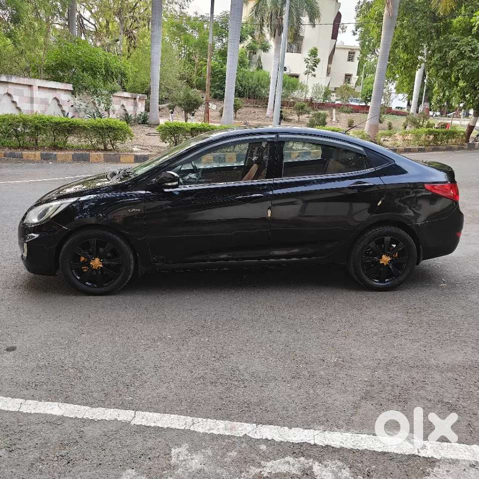 Hyundai Verna Fluidic 1.6 Crdi Sx, 2013, Diesel