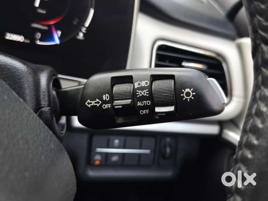 Mahindra Xuv700 2.2 Ax 7 Diesel At Luxury Pack Str, 2024, Diesel