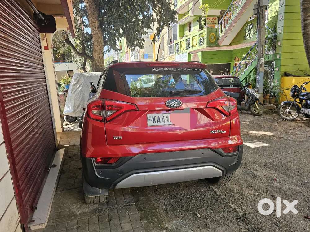 Mahindra Xuv300 2020 Petrol Well Maintained