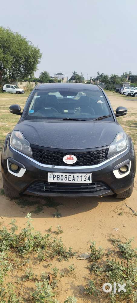 Tata Nexon 1.5 Revotorq Xm (s), 2018, Diesel
