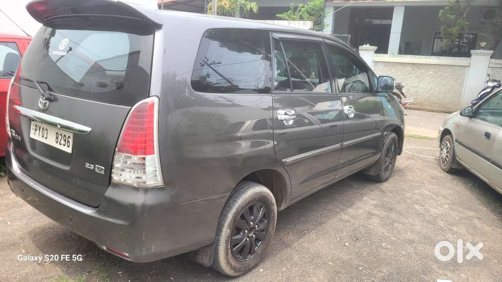 Toyota Innova 2.0 Vx 7 Str Bs-iv, 2011, Diesel