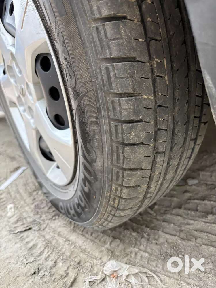 Mahindra Xuv300 2022 Diesel Well Maintained