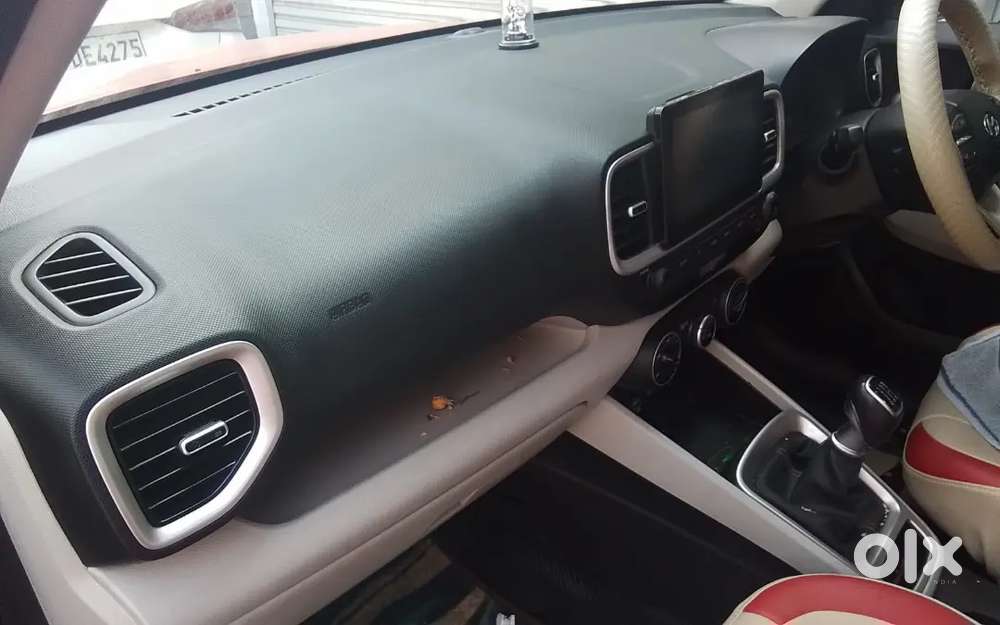 Direct Owner Sale. 1st-owner Hyundai_venue S(o) Turbo Imt.
