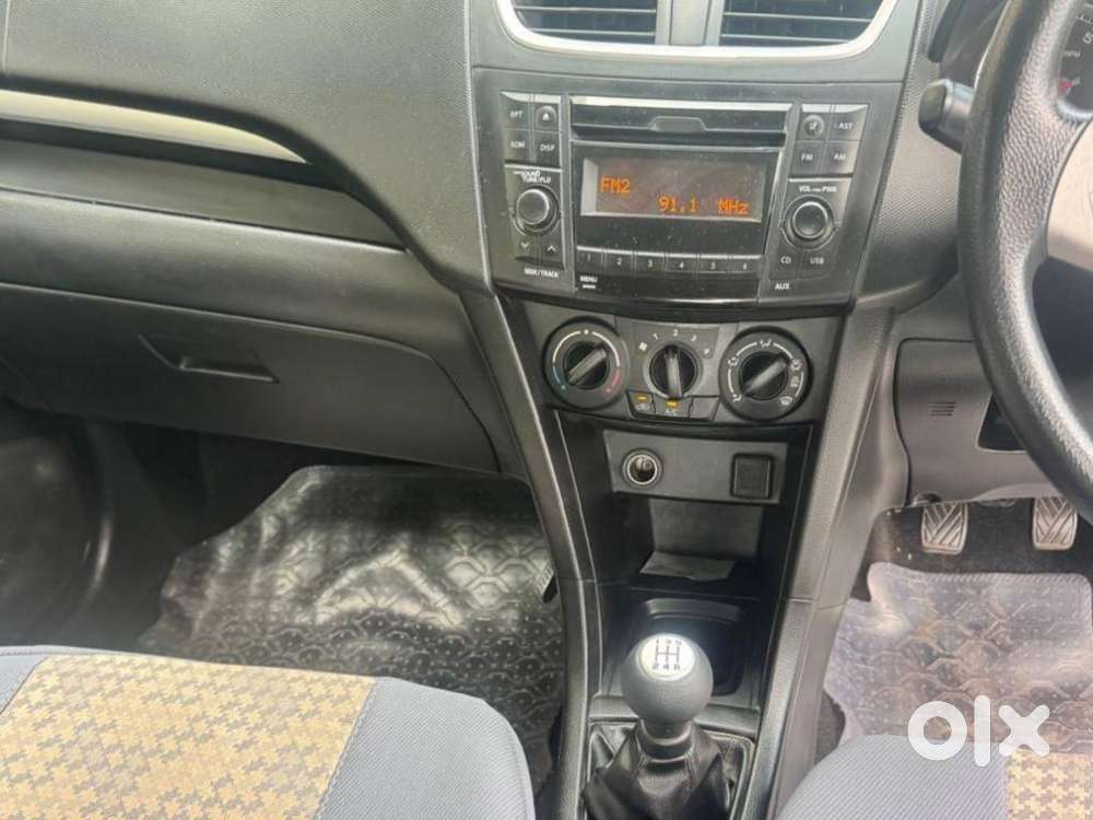 Maruti Suzuki Swift Vxi Abs Bsiv, 2015, Petrol