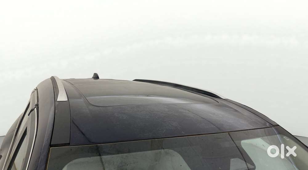 Mahindra Xuv700 2.0 Ax 7 Petrol At Luxury Pack Str, 2023, Petrol