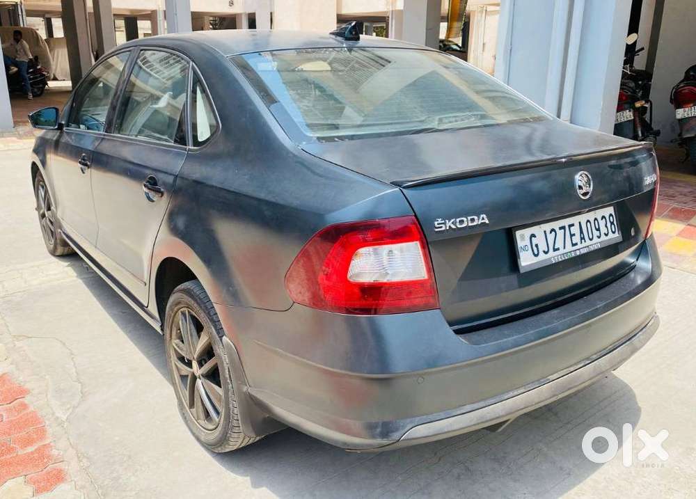 Skoda Rapid 1.0 Ambition Tsi At, 2022, Petrol