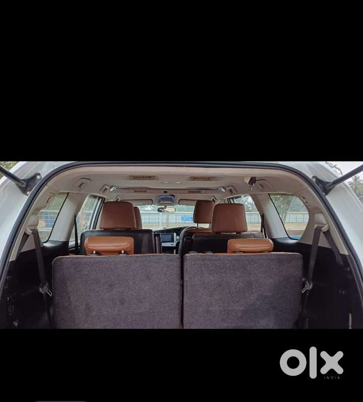 Toyota Innova Crysta 2.8z Automatic, 2016, Diesel