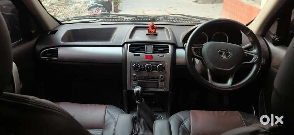Tata Safari Storme 12018 Diesel 68000 Km Driven