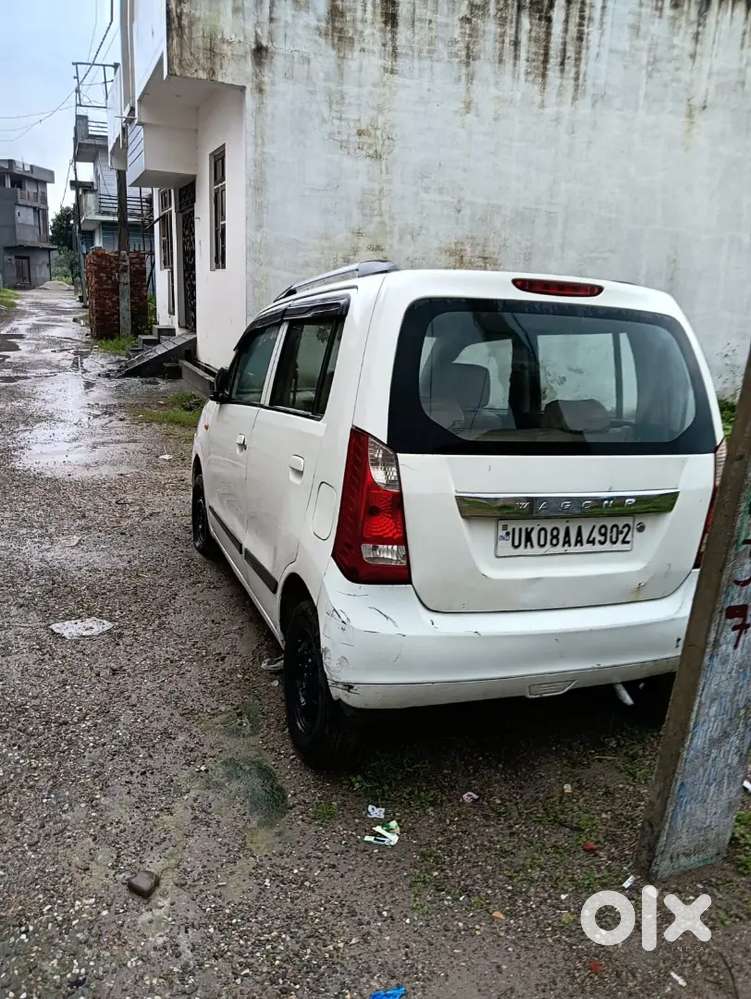 White Color Acchi Gadi Hai
