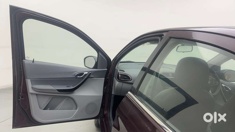 Tata Tigor Xza Plus, 2021, Petrol
