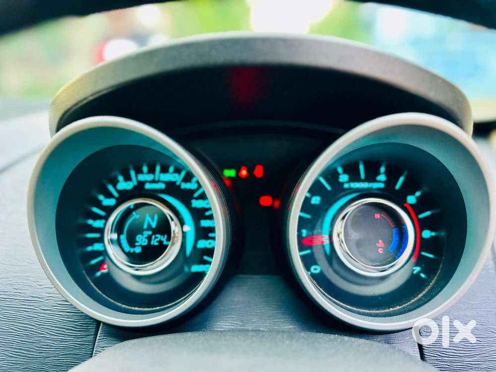 Mahindra Xuv500 2.2 W10, 2015, Diesel