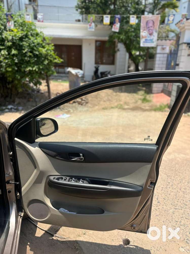 Urgent Sale Hyundai I20 Sportz Petrol 2013