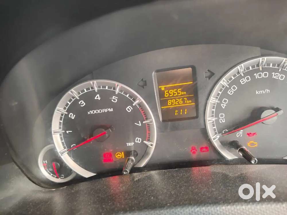 Maruti Suzuki Swift Lxi 2016