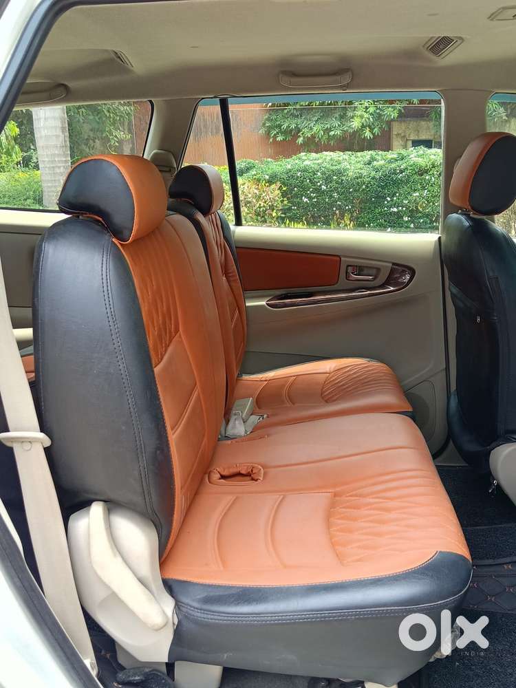Toyota Innova 2.5 V 8 Str, 2014, Diesel