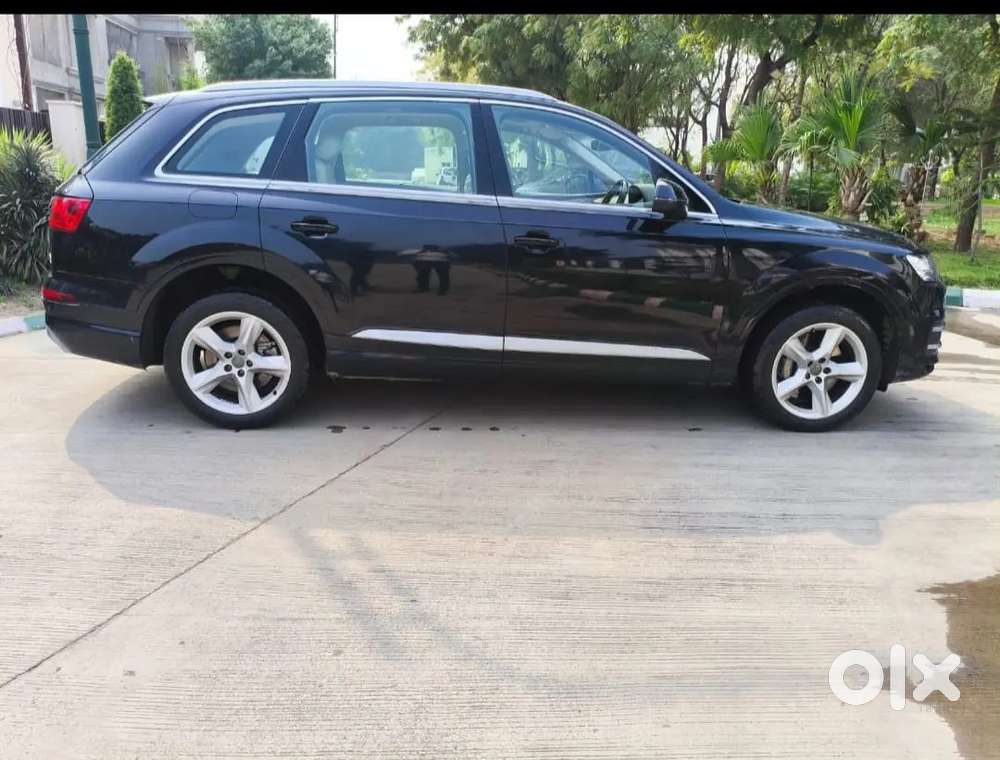 Audi Q7 2018 Diesel 105000 Km Driven