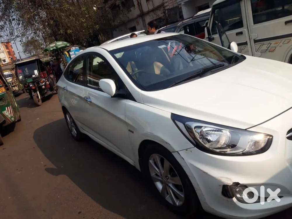Hyundai Verna 2011