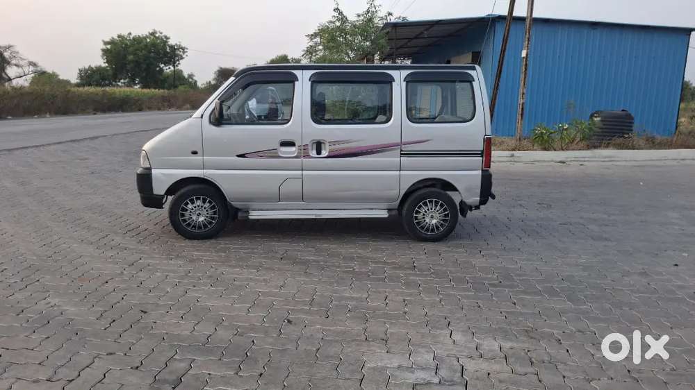 Maruti Suzuki Eeco 2016