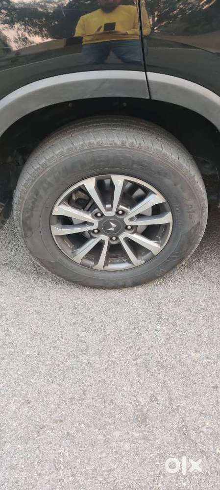 Mahindra Scorpio N Z4 Petrol Mt 7 Str, 2024, Petrol