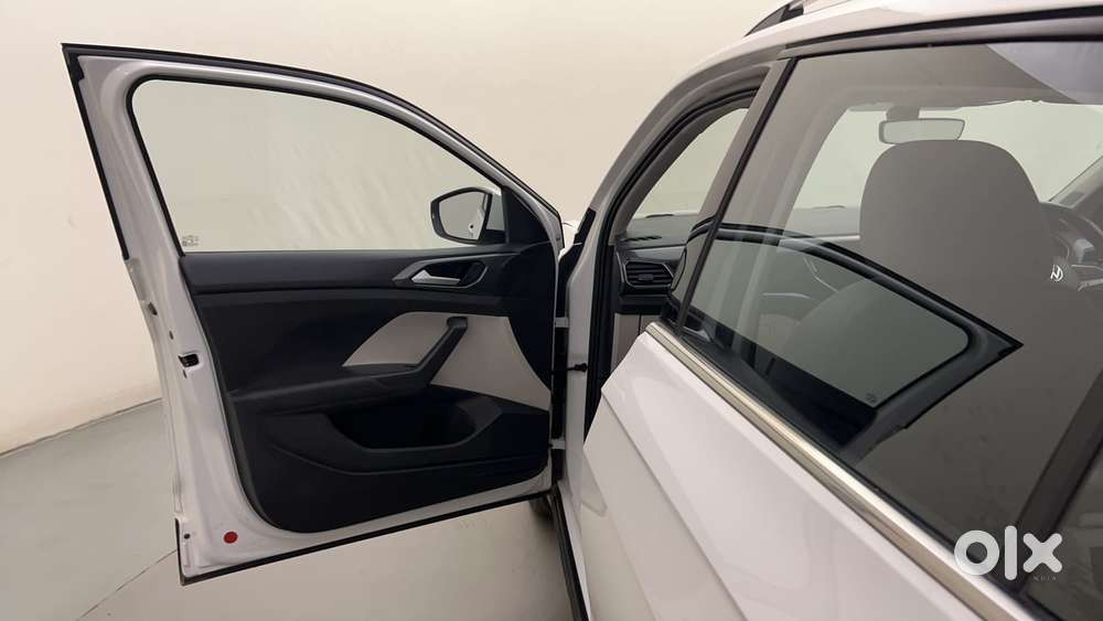 Volkswagen Taigun Topline 1.0 Tsi At (electric Seats), 2023, Petrol