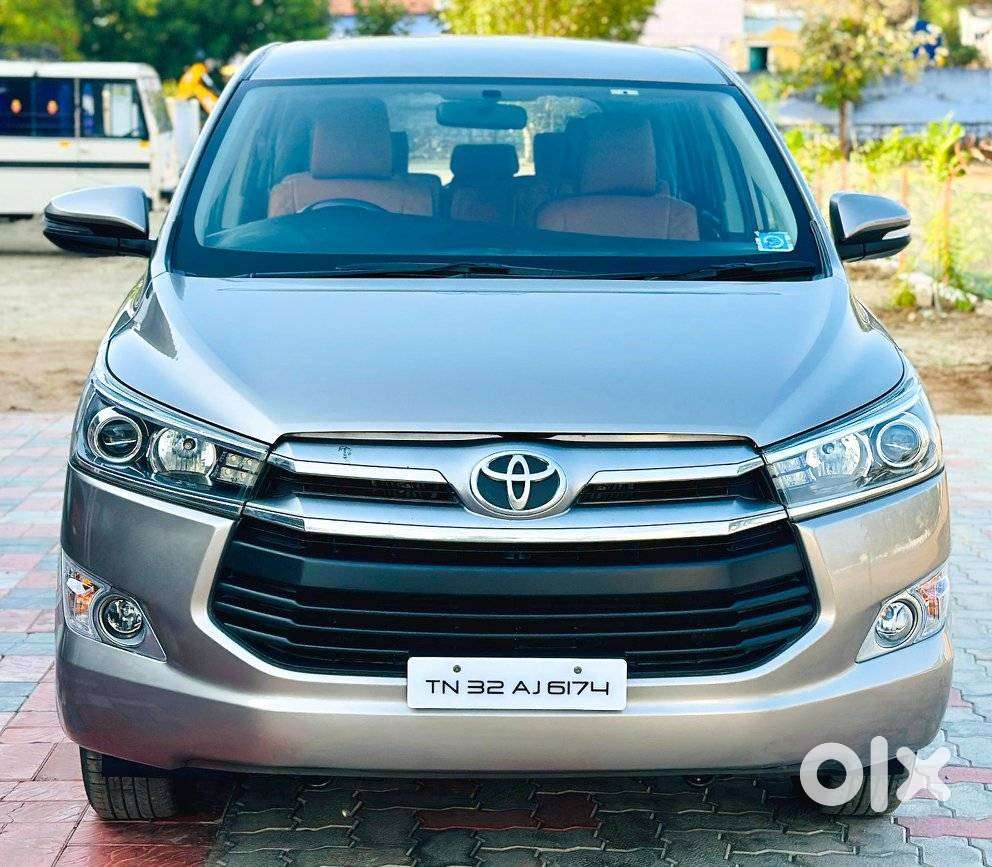 Toyota Innova Crysta 2.4 V, 2016, Diesel