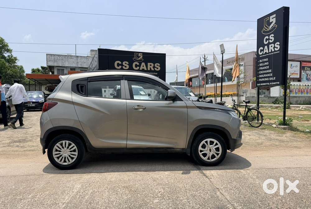 Mahindra Kuv 100 Mahindra-kuv-100-d75-k4-plus, 2017, Petrol
