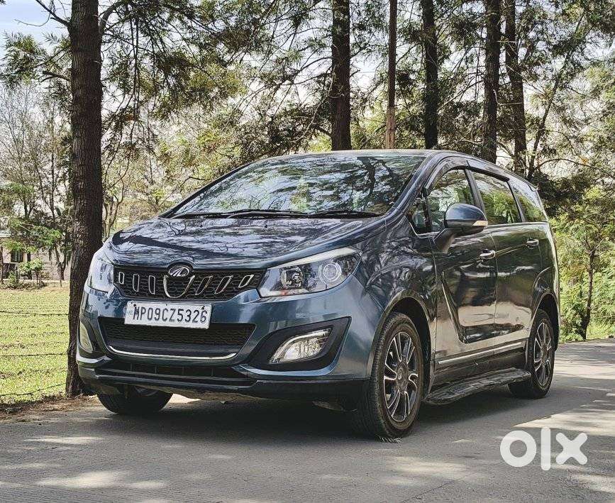 Mahindra Marazzo M8, 2018, Diesel
