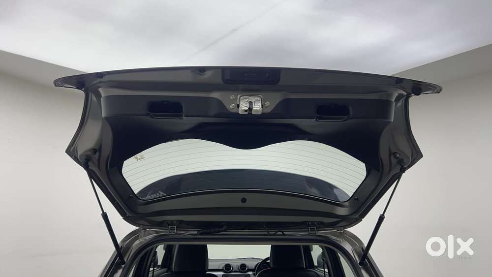 Maruti Suzuki Swift Amt Zxi, 2018, Petrol
