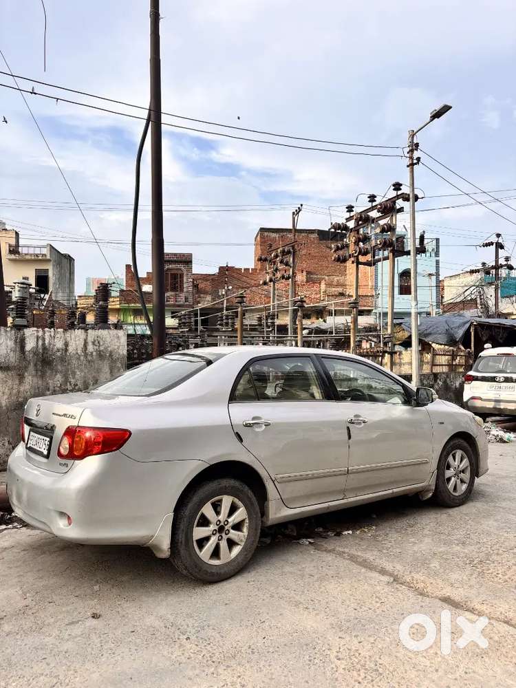 Toyota Corolla Altis 2011 Manual Petrol