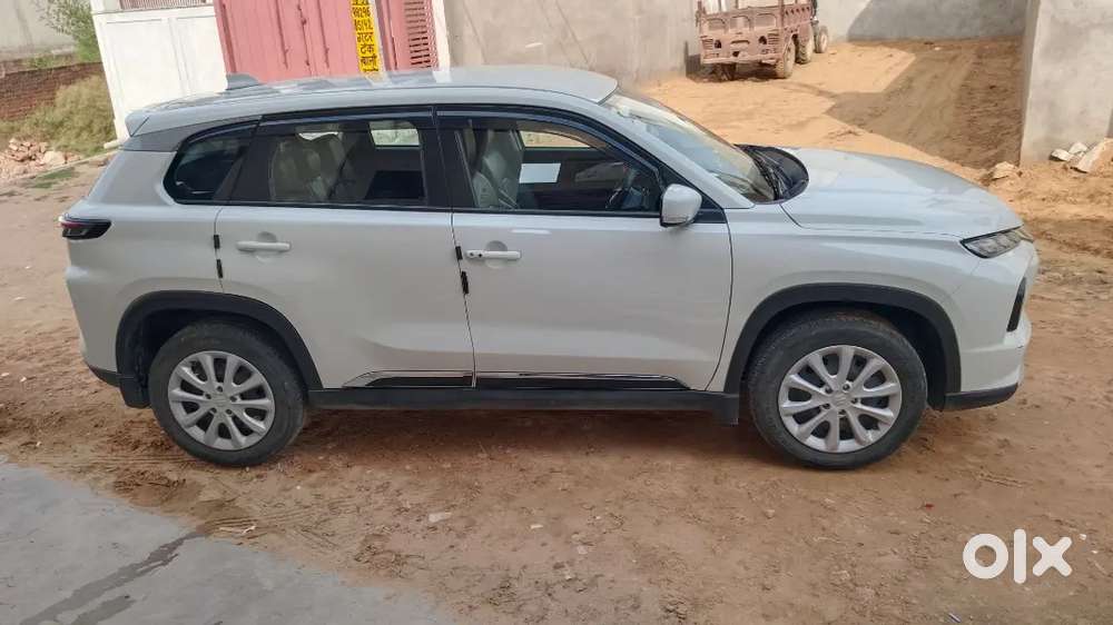 Maruti Suzuki Grand Vitara 2024 Petrol Manual