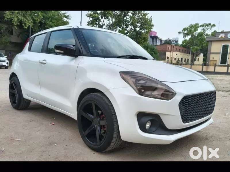 Maruti Suzuki Swift 1.3 Zxi, 2022, Petrol