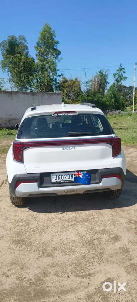 Kia Sonet 2025 Petrol 5000 Km Driven