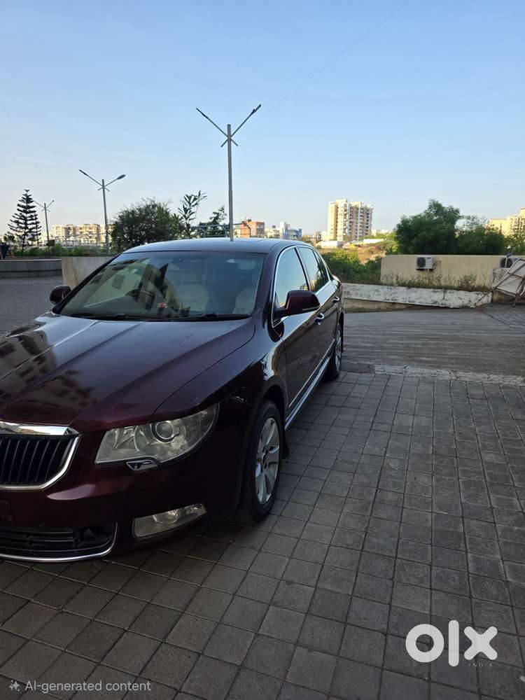 Skoda Superb Petrol 2012