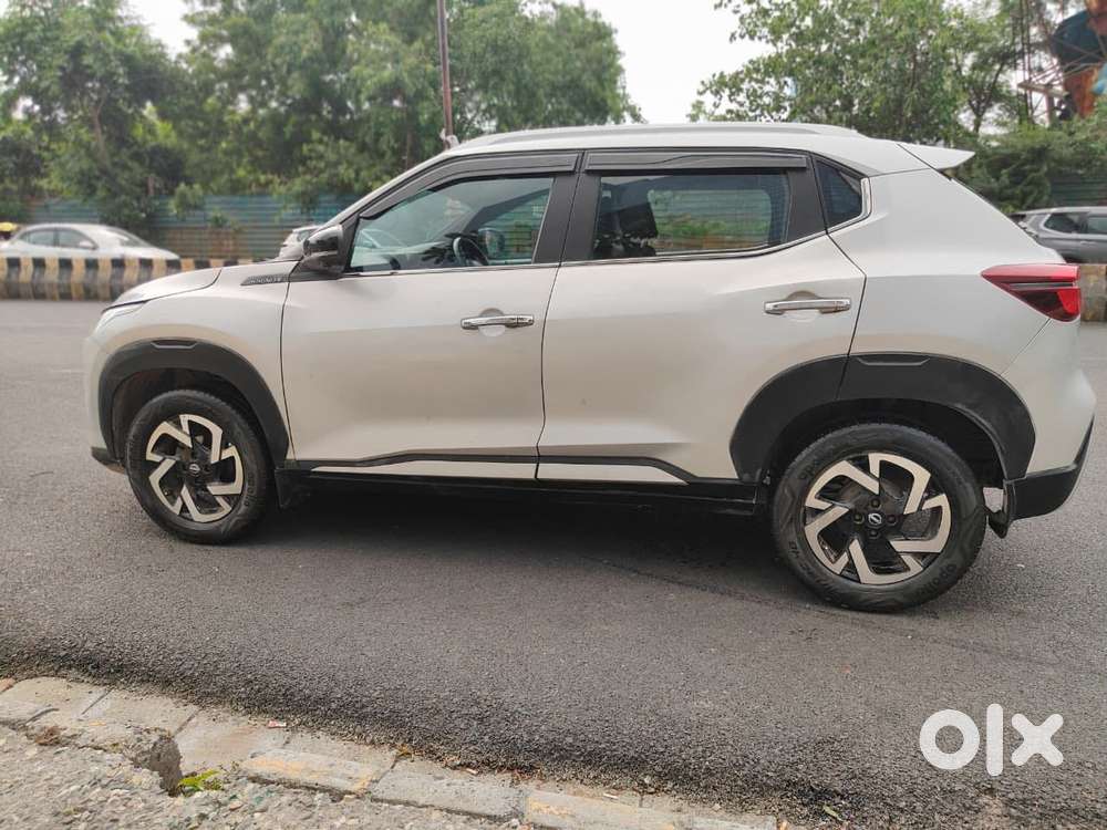 Nissan Magnite 1.0 Xv Premium, 2021, Petrol
