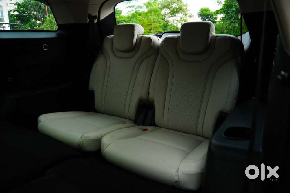 Mahindra Xuv700 2.0 Ax 7 Petrol At Luxury Pack Str, 2023, Petrol