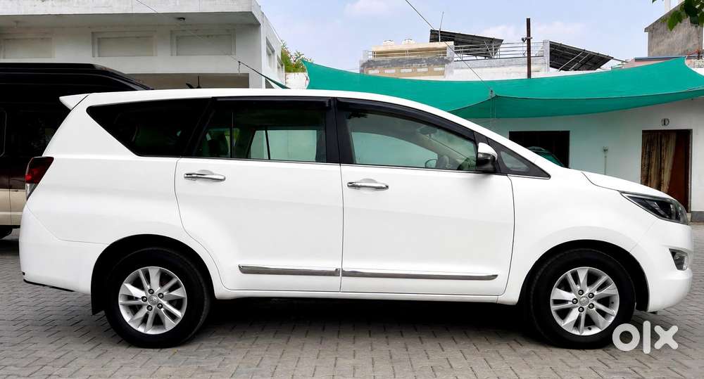 Toyota Innova Crysta 2.4 G Mt 8s, 2020, Diesel