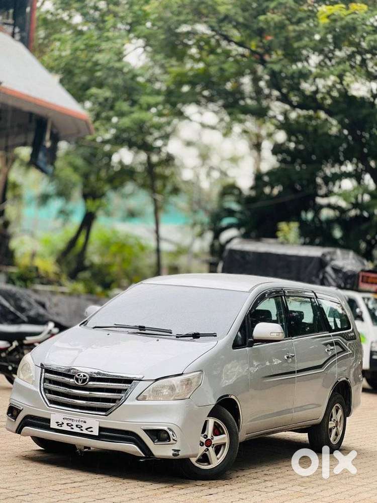 Toyota Innova 2.5 G (diesel) 8 Seater, 2010, Diesel