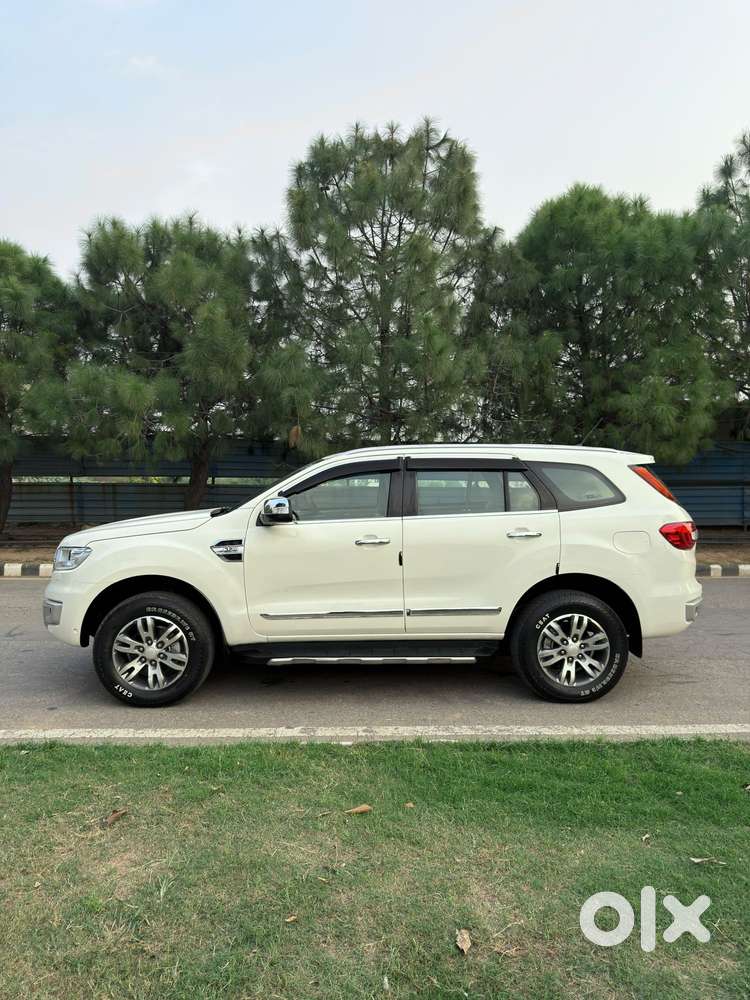 Ford Endeavour 3.2 Titanium At 4x4, 2017, Diesel