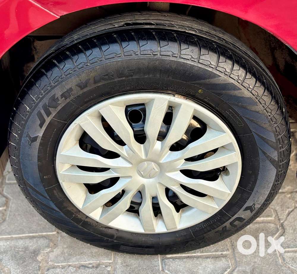 Maruti Suzuki Dzire 1.2 Vxi, 2023, Petrol