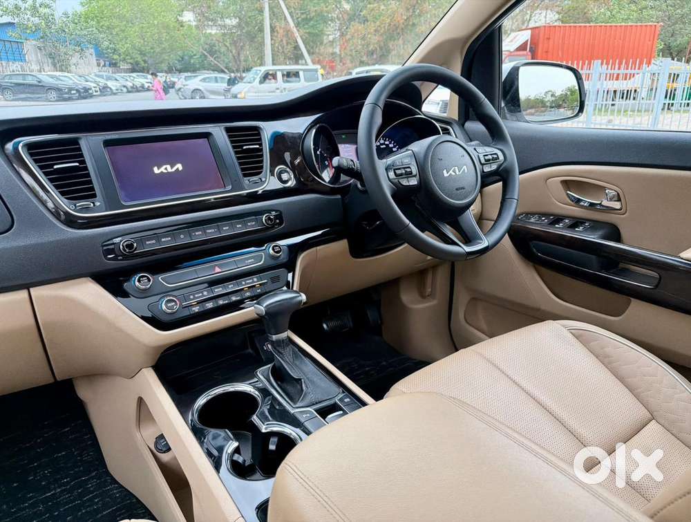 Kia Carnival Limousine Plus 7 Str, 2022, Diesel