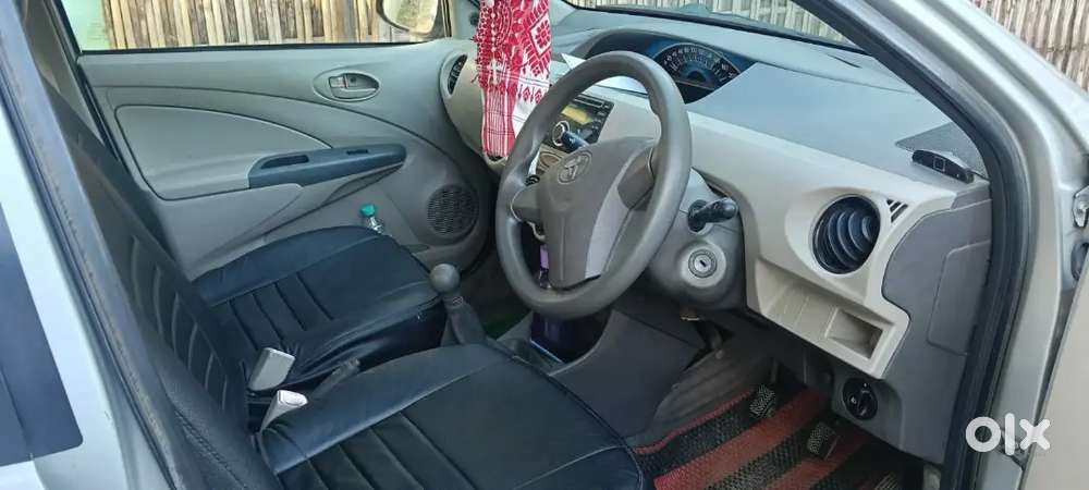 Toyota Etios Liva 2015 Petrol 730000 Km Driven