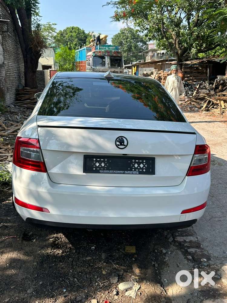 Skoda Octavia 2016 Petrol Well Maintained