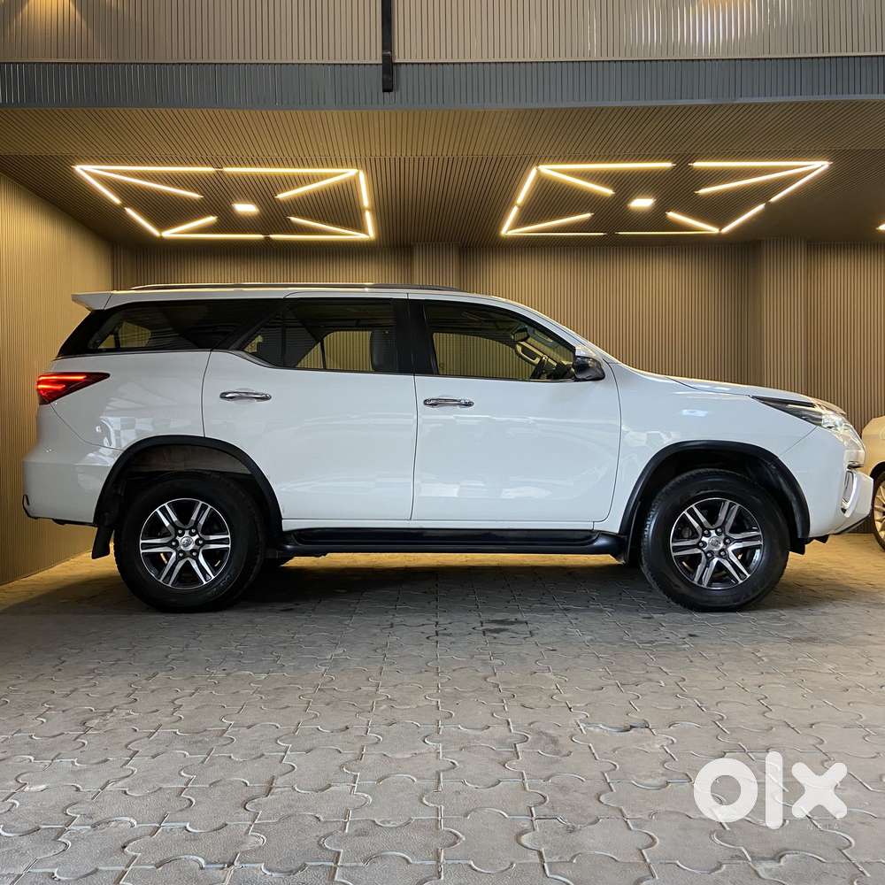 Toyota Fortuner 4x2 At 2.8 Diesel, 2021, Diesel