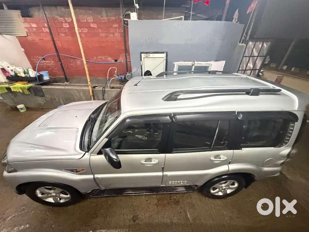 Mahindra Scorpio S10 Diesel 2017