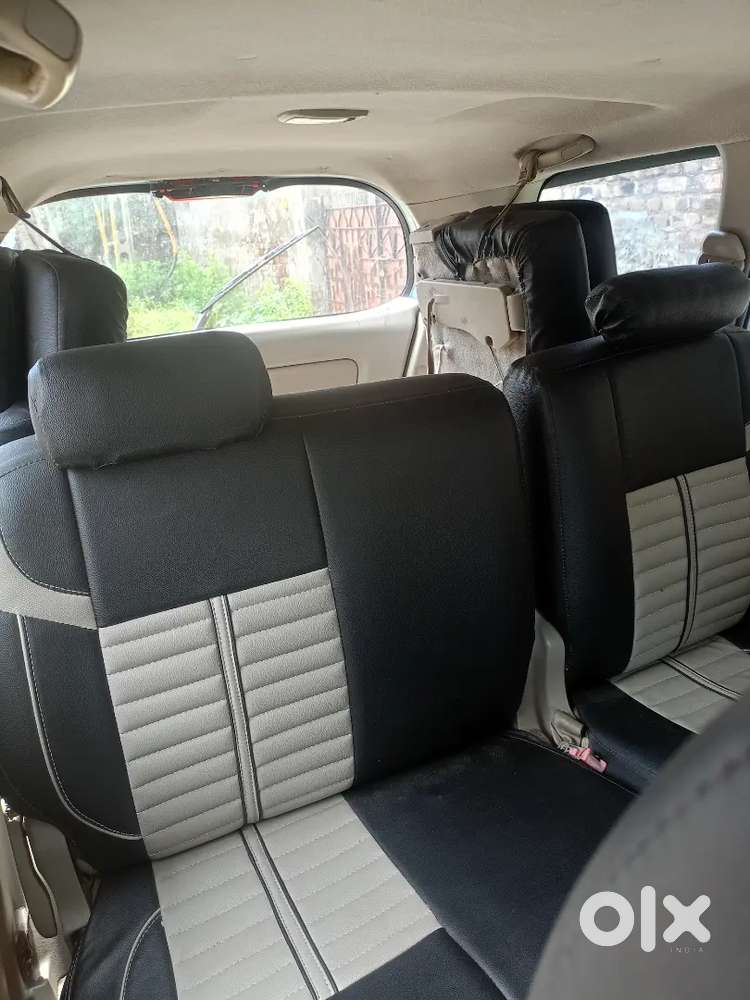 Toyota Innova Hycross 2009