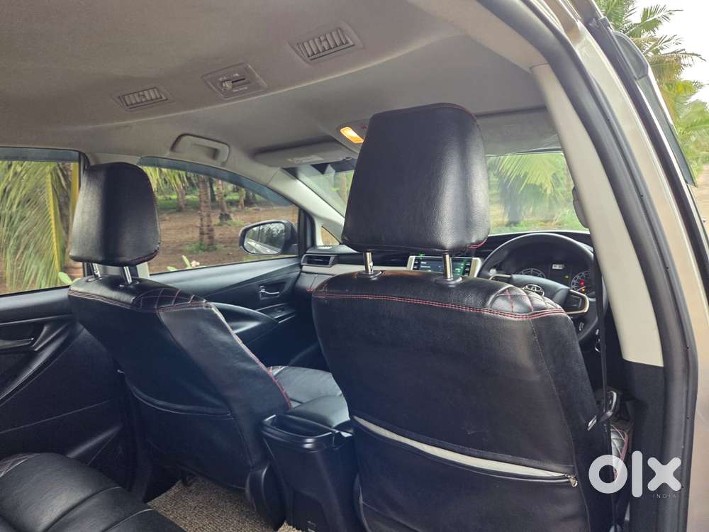 Toyota Innova Crysta 2.4 G Mt, 2024, Diesel
