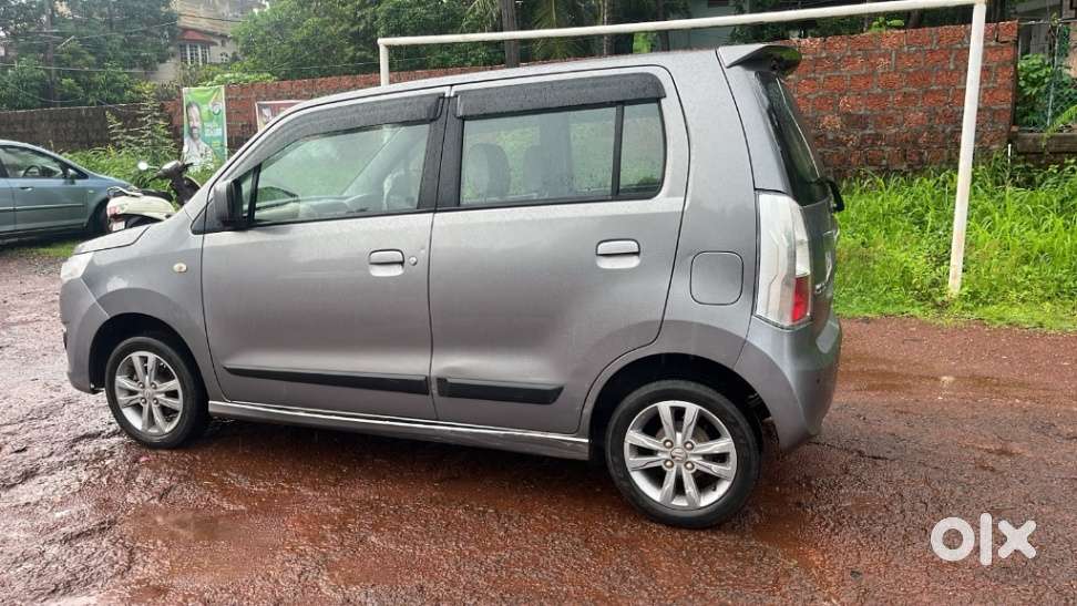 Maruti Suzuki Wagon R Stingray 1.0 Vxi Plus Amt, 2017, Petrol