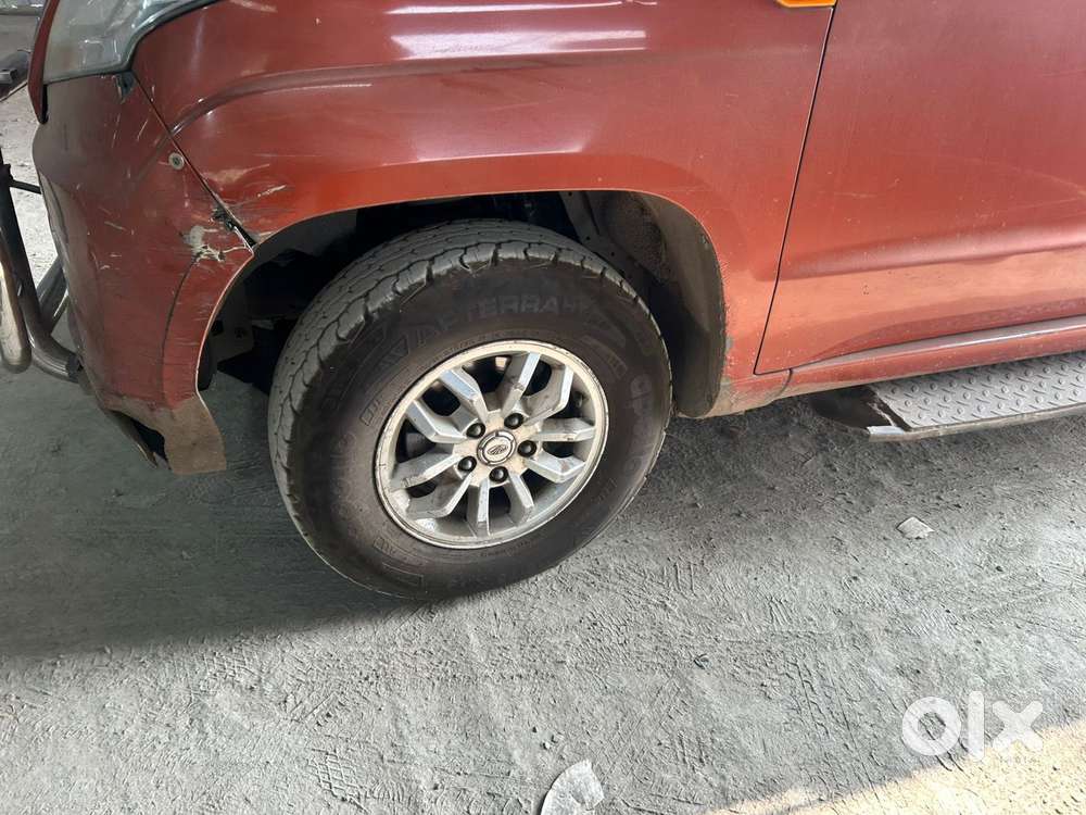 Mahindra Tuv 300 T8, 2017, Diesel